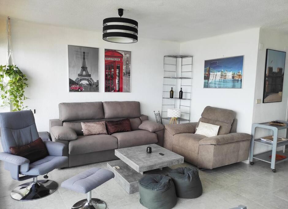 Terrace & Sea Views In Cullera *